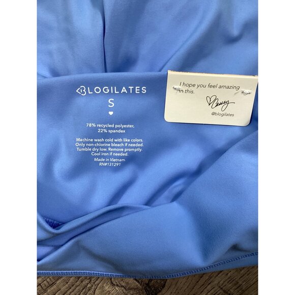 Blogilates Womens Blue Crossover Crunch Biker Shorts Size S Gymwear Athletic NWT - Picture 8 of 8